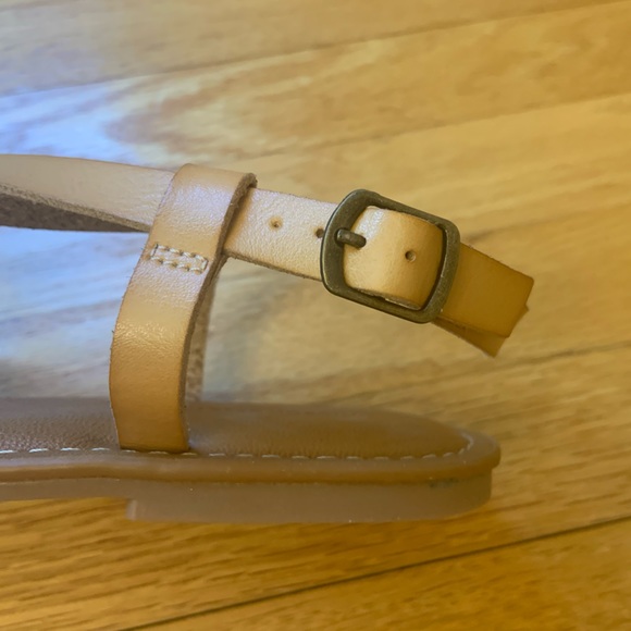 NWOT Tan Sandals - Picture 14 of 16